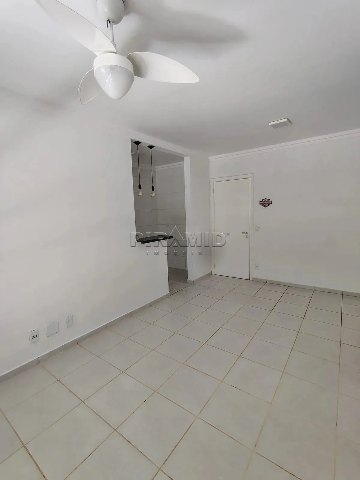 Alugar Apartamento / Padr&atilde;o em Ribeir&atilde;o Preto R$ 2.200,00 - Foto 3