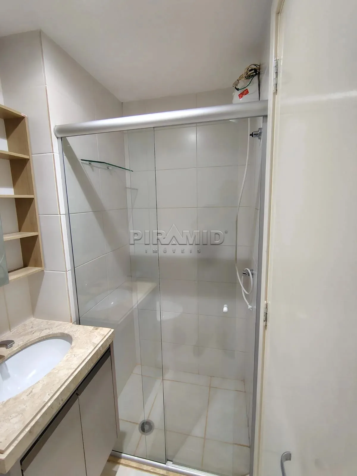 Alugar Apartamento / Padr&atilde;o em Ribeir&atilde;o Preto R$ 2.200,00 - Foto 17