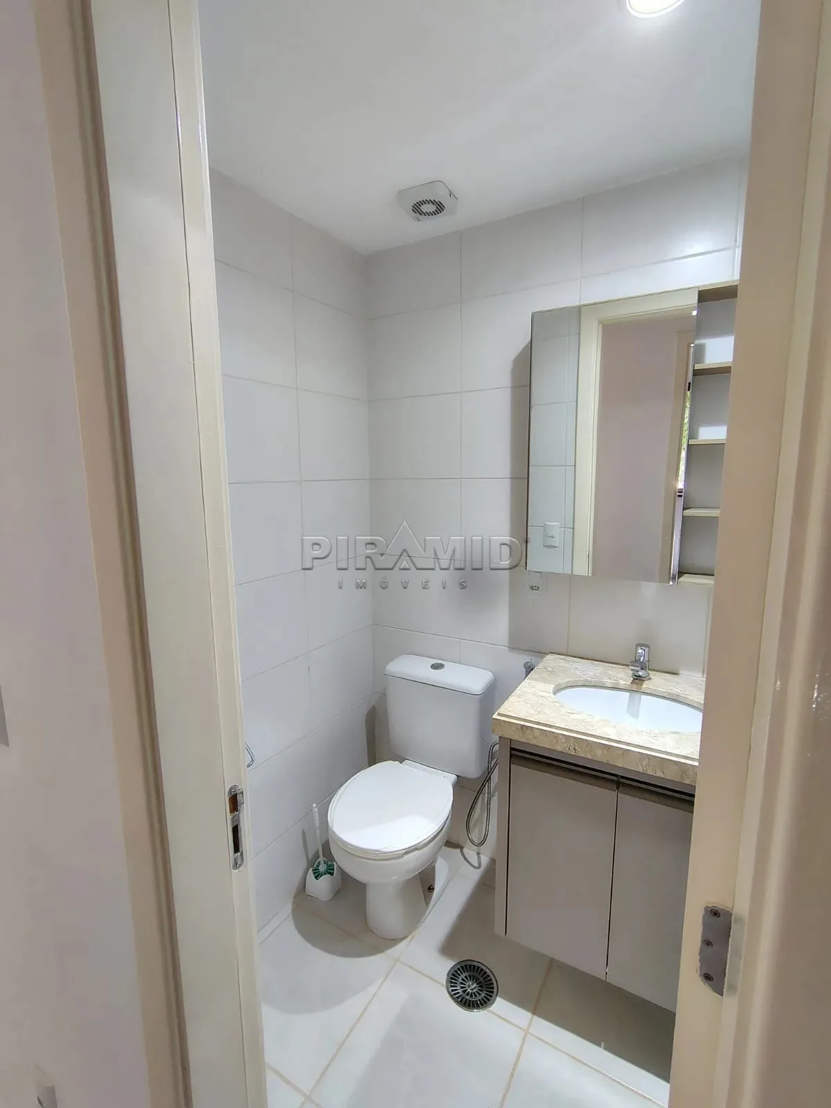 Alugar Apartamento / Padr&atilde;o em Ribeir&atilde;o Preto R$ 2.200,00 - Foto 18