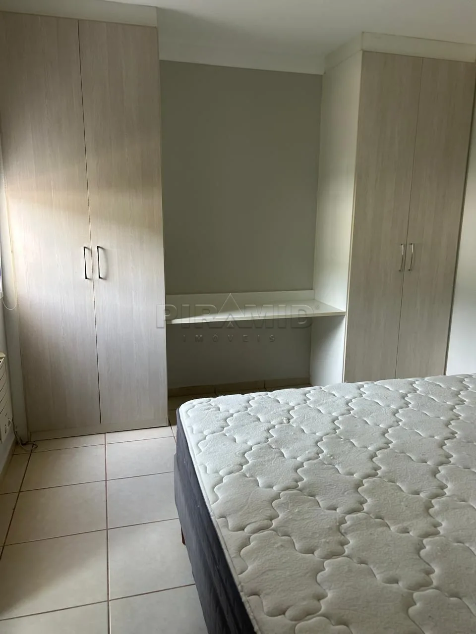 Alugar Apartamento / Padr&atilde;o em Ribeir&atilde;o Preto R$ 2.000,00 - Foto 4