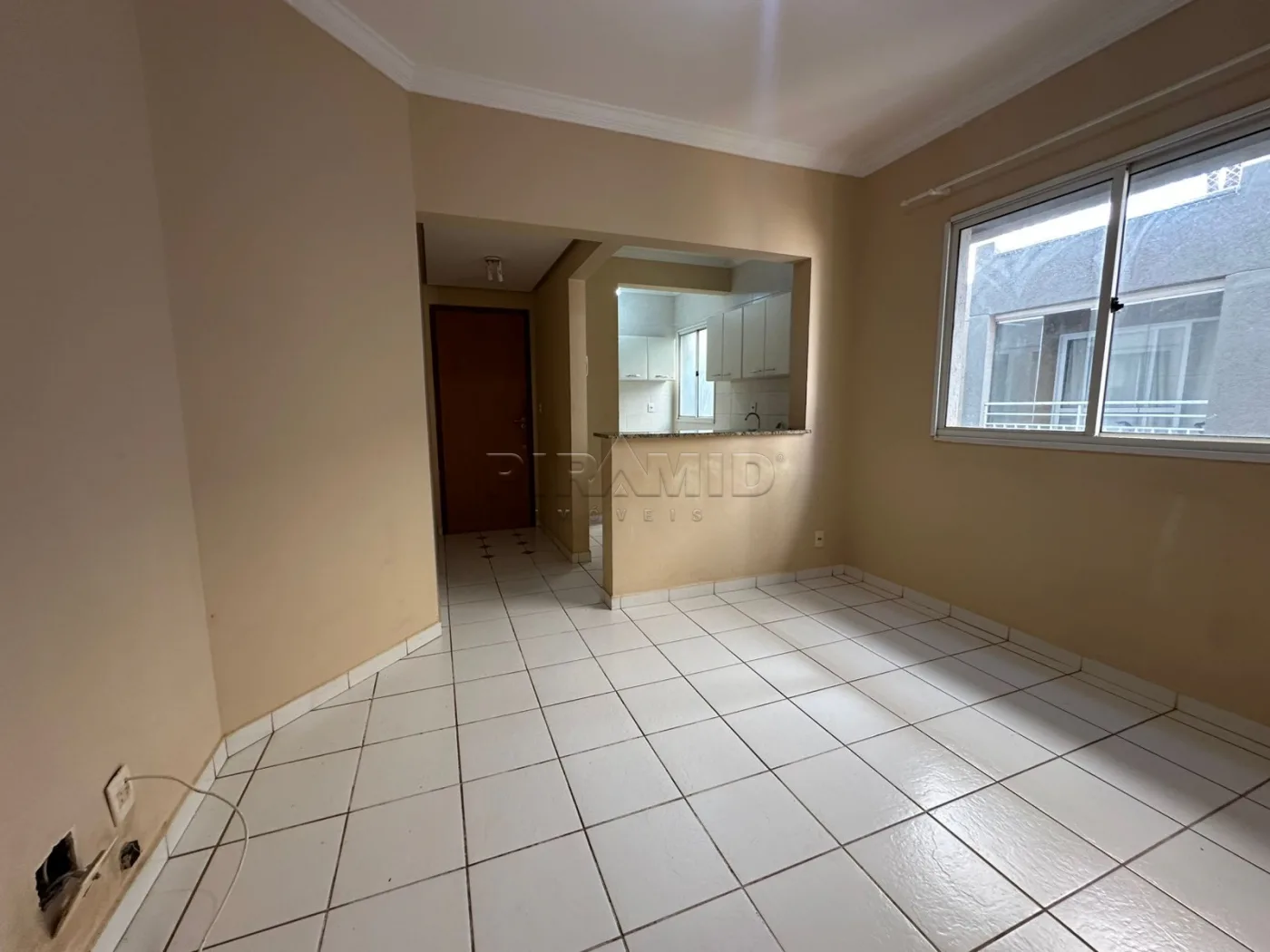Alugar Apartamento / Padr&atilde;o em Ribeir&atilde;o Preto R$ 1.300,00 - Foto 2