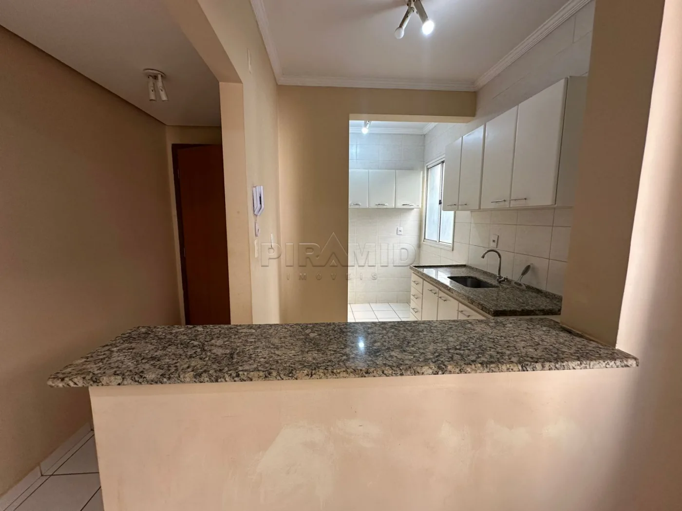 Alugar Apartamento / Padr&atilde;o em Ribeir&atilde;o Preto R$ 1.300,00 - Foto 6