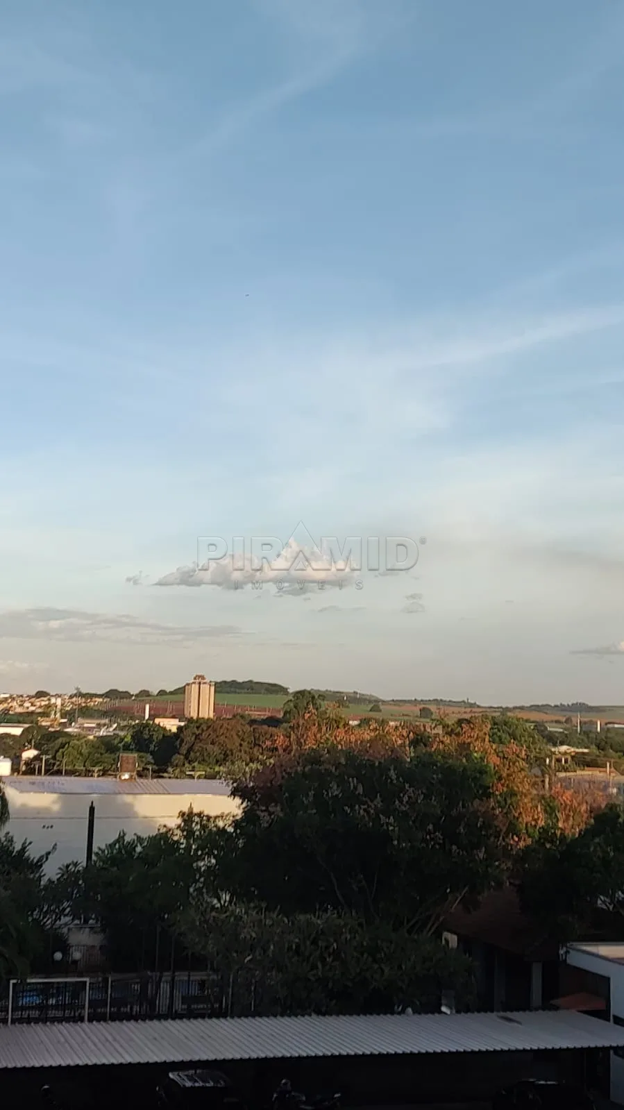 Alugar Apartamento / Padr&atilde;o em Ribeir&atilde;o Preto R$ 1.200,00 - Foto 2