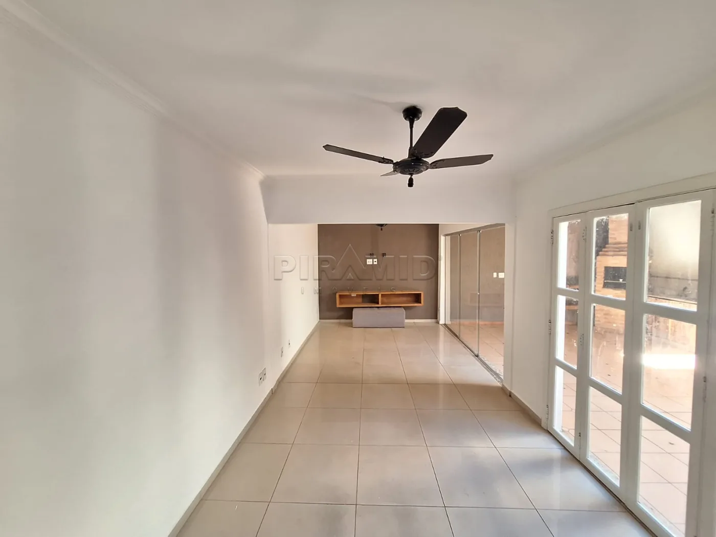 Alugar Casa / Condom&iacute;nio em Ribeir&atilde;o Preto R$ 4.000,00 - Foto 3
