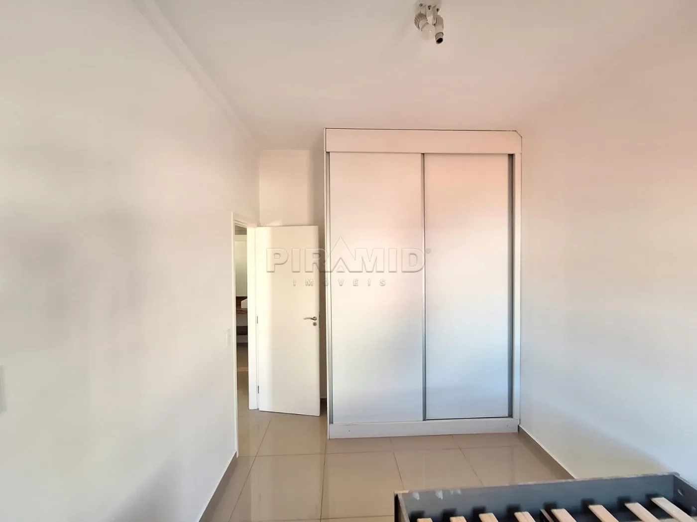 Alugar Casa / Condom&iacute;nio em Ribeir&atilde;o Preto R$ 4.000,00 - Foto 13