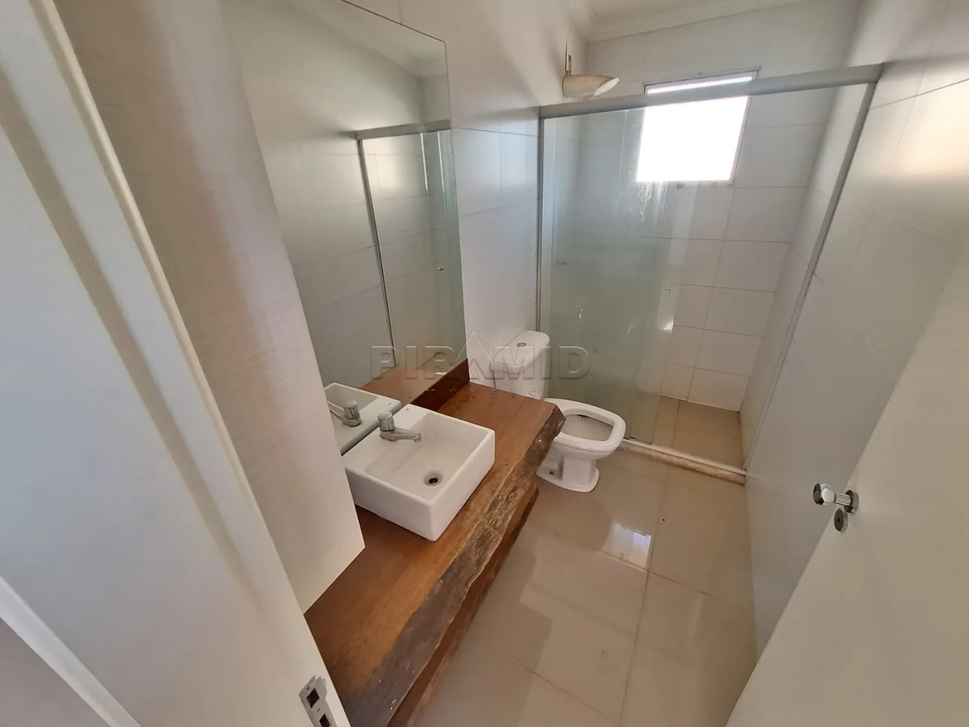 Alugar Casa / Condom&iacute;nio em Ribeir&atilde;o Preto R$ 4.000,00 - Foto 17