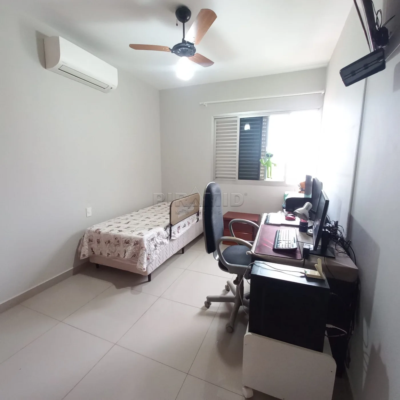 Alugar Apartamento / Padr&atilde;o em Ribeir&atilde;o Preto R$ 780,00 - Foto 18