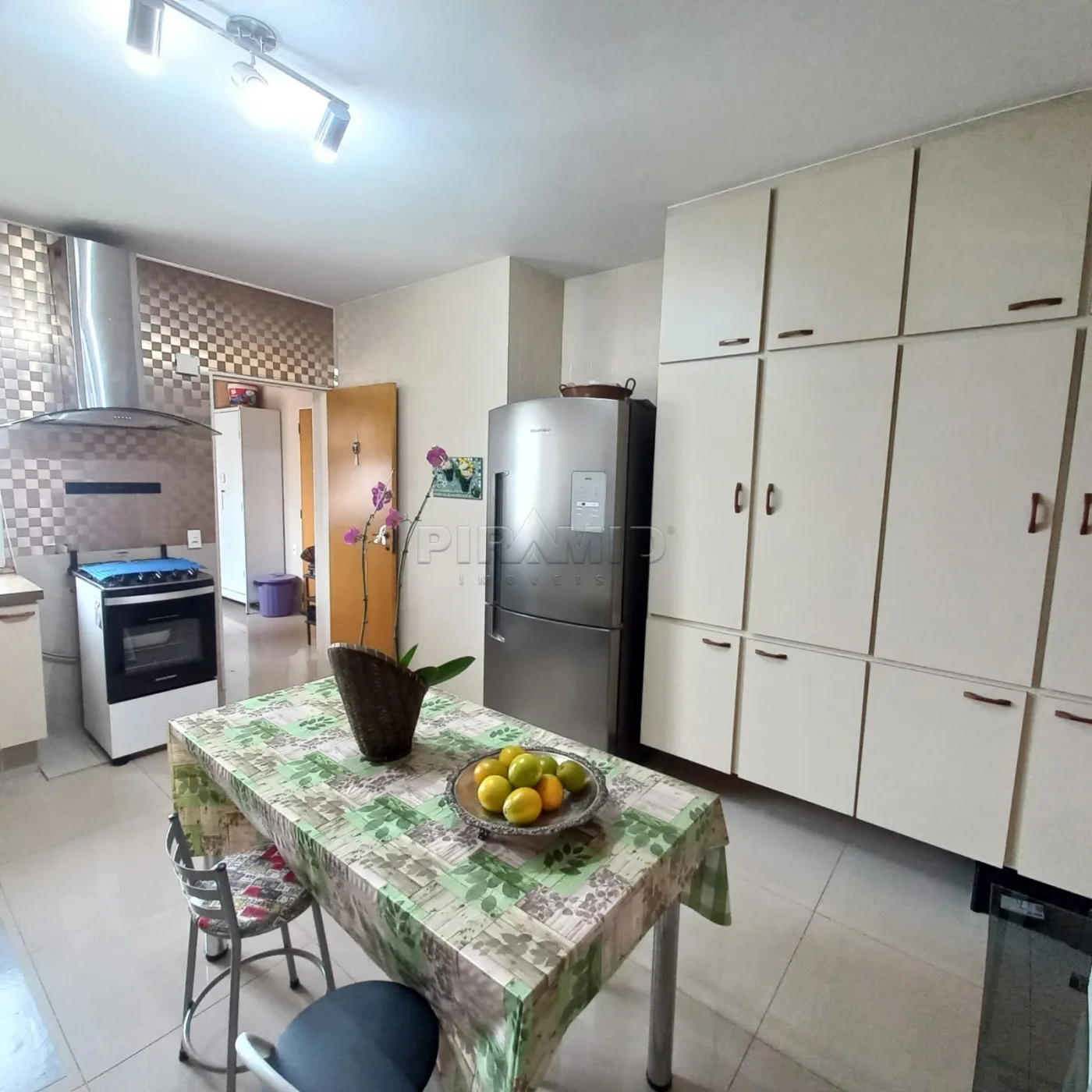 Alugar Apartamento / Padr&atilde;o em Ribeir&atilde;o Preto R$ 780,00 - Foto 31