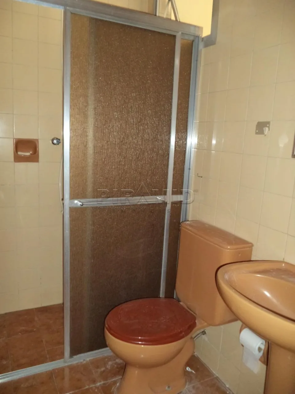 Alugar Apartamento / Padr&atilde;o em Ribeir&atilde;o Preto R$ 750,00 - Foto 4