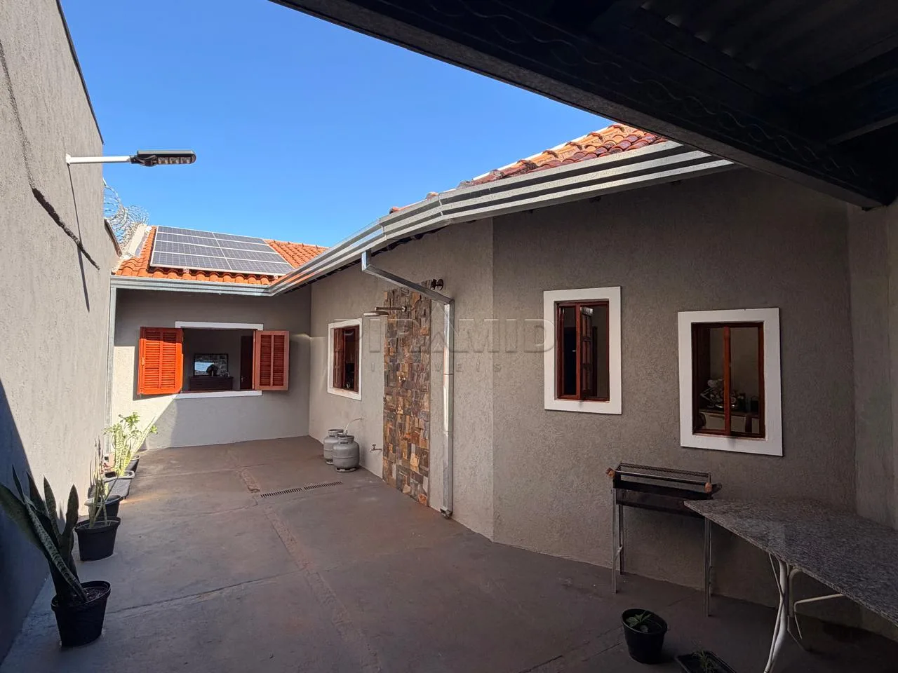 Comprar Casa / Padr&atilde;o em Ribeir&atilde;o Preto R$ 580.000,00 - Foto 2