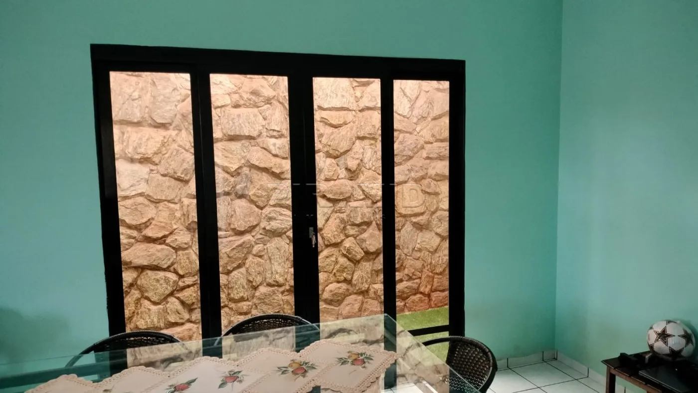 Alugar Casa / Padr&atilde;o em Ribeir&atilde;o Preto R$ 1.700,00 - Foto 4