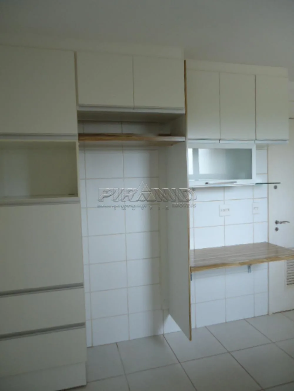 Alugar Apartamento / Padr&atilde;o em Ribeir&atilde;o Preto R$ 2.800,00 - Foto 15