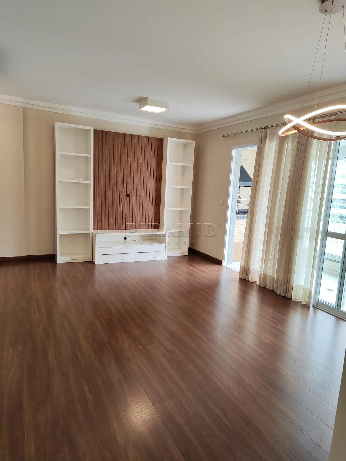 Alugar Apartamento / Padr&atilde;o em Ribeir&atilde;o Preto R$ 3.800,00 - Foto 1