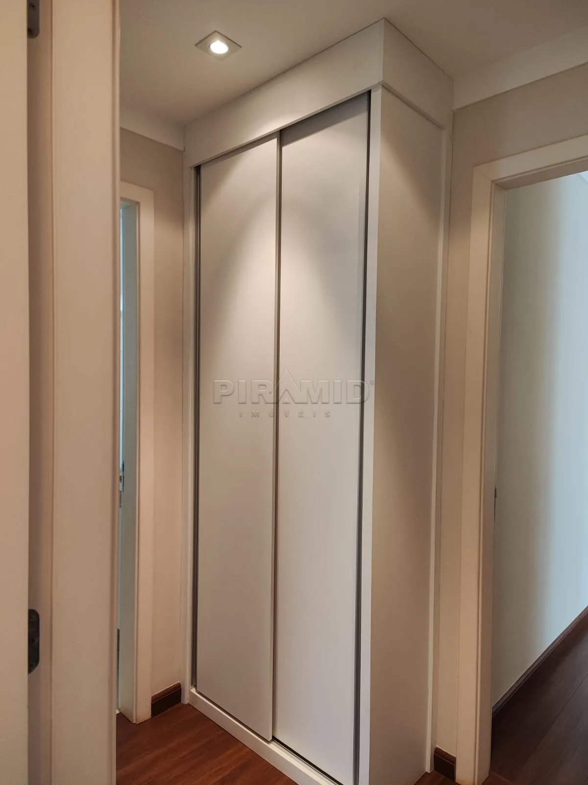 Alugar Apartamento / Padr&atilde;o em Ribeir&atilde;o Preto R$ 3.800,00 - Foto 15