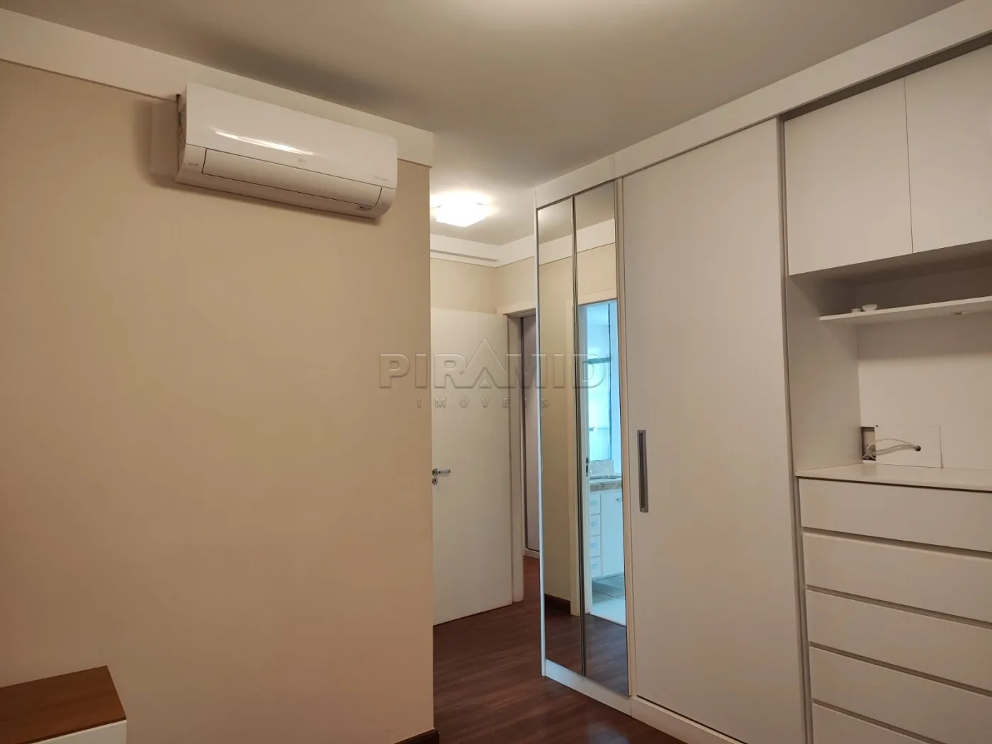Alugar Apartamento / Padr&atilde;o em Ribeir&atilde;o Preto R$ 3.800,00 - Foto 17