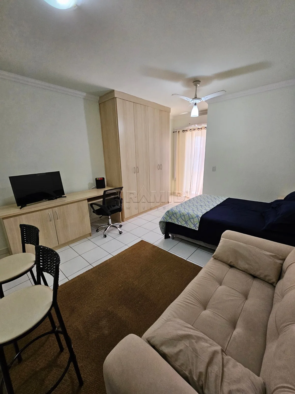 Alugar Apartamento / Padr&atilde;o em Ribeir&atilde;o Preto R$ 1.850,00 - Foto 1