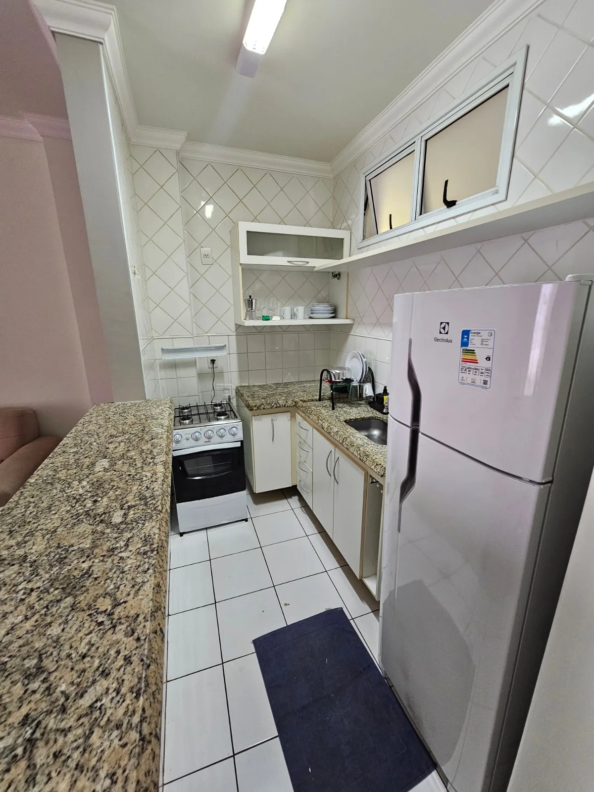 Alugar Apartamento / Padr&atilde;o em Ribeir&atilde;o Preto R$ 1.850,00 - Foto 8