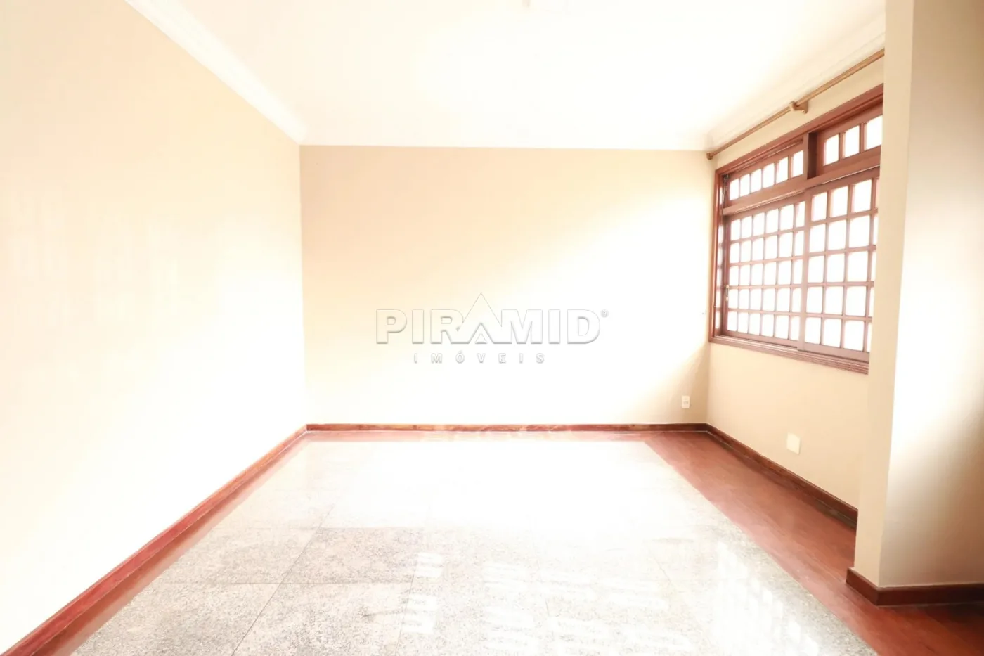 Alugar Casa / Padr&atilde;o em Ribeir&atilde;o Preto R$ 8.500,00 - Foto 2