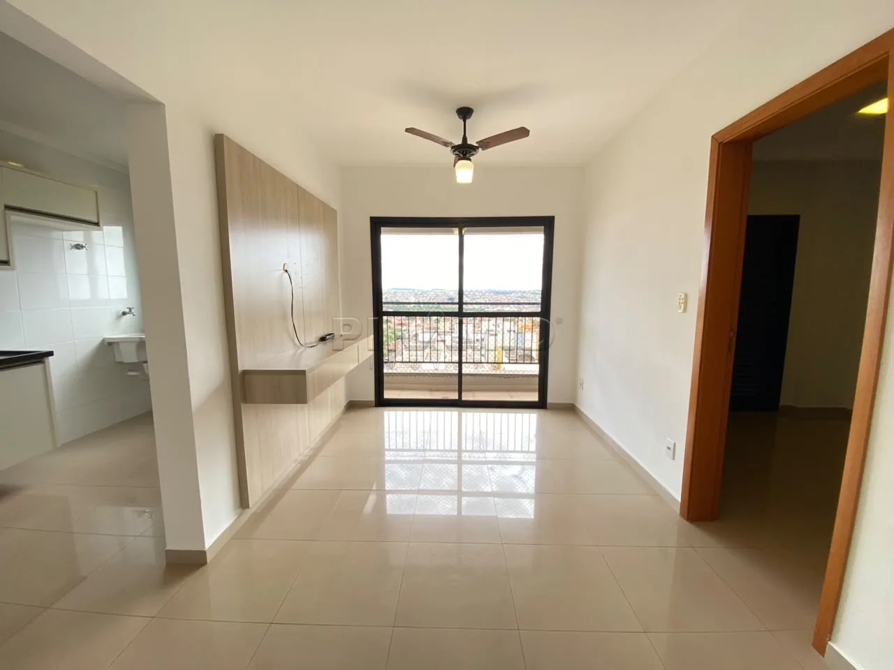 Alugar Apartamento / Padr&atilde;o em Ribeir&atilde;o Preto R$ 2.000,00 - Foto 1