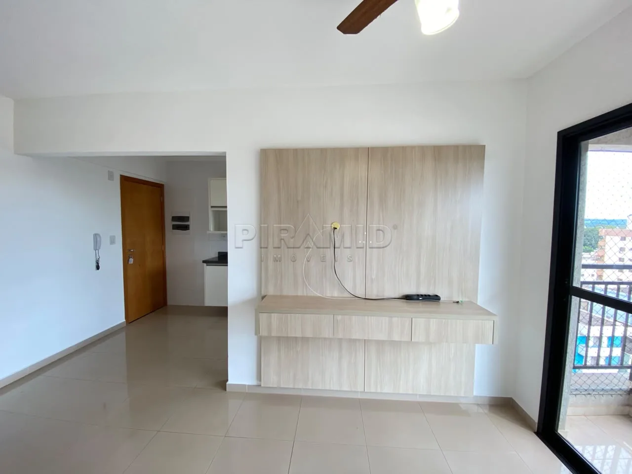 Alugar Apartamento / Padr&atilde;o em Ribeir&atilde;o Preto R$ 2.000,00 - Foto 2