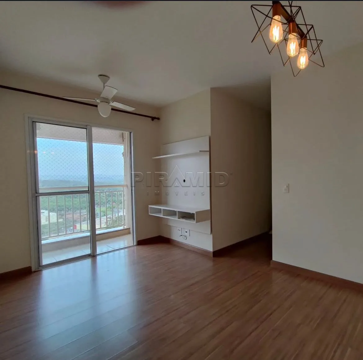 Alugar Apartamento / Padr&atilde;o em Ribeir&atilde;o Preto R$ 1.200,00 - Foto 1