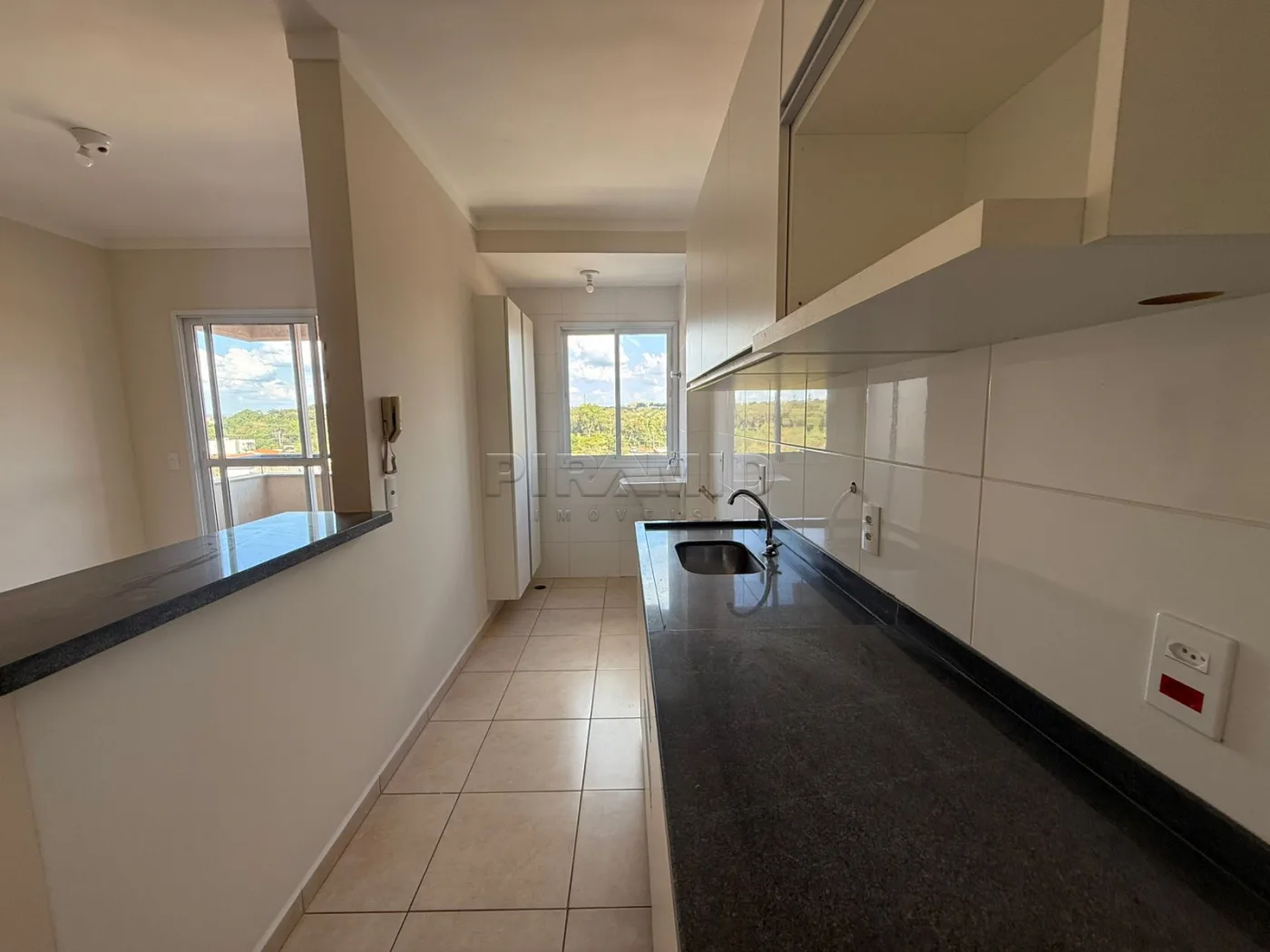 Alugar Apartamento / Padr&atilde;o em Ribeir&atilde;o Preto R$ 1.300,00 - Foto 5