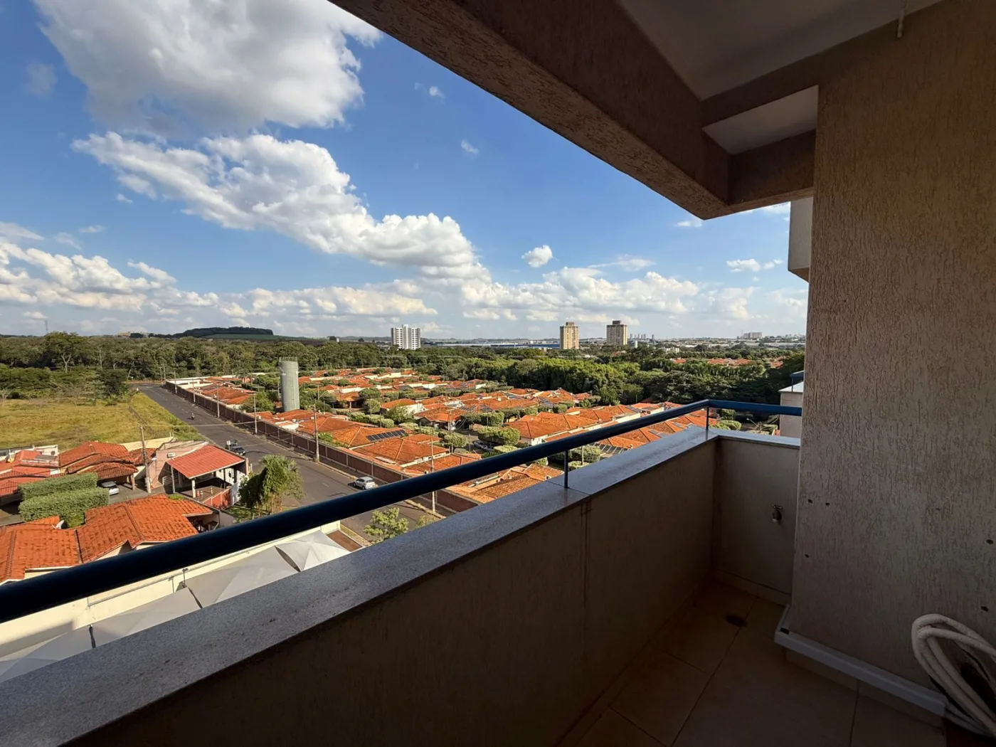 Alugar Apartamento / Padr&atilde;o em Ribeir&atilde;o Preto R$ 1.300,00 - Foto 17