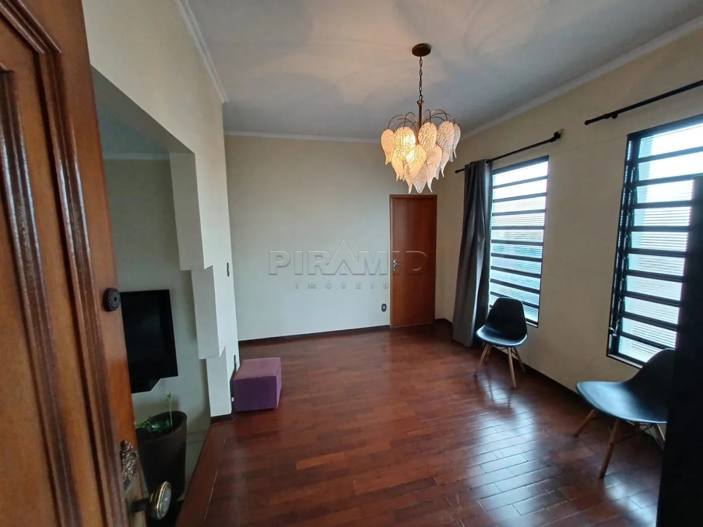 Alugar Casa / Padr&atilde;o em Ribeir&atilde;o Preto R$ 1.800,00 - Foto 1