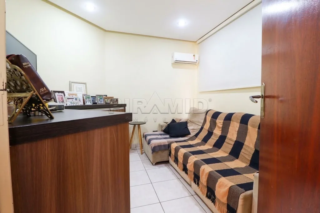 Alugar Casa / Padr&atilde;o em Ribeir&atilde;o Preto R$ 6.000,00 - Foto 8