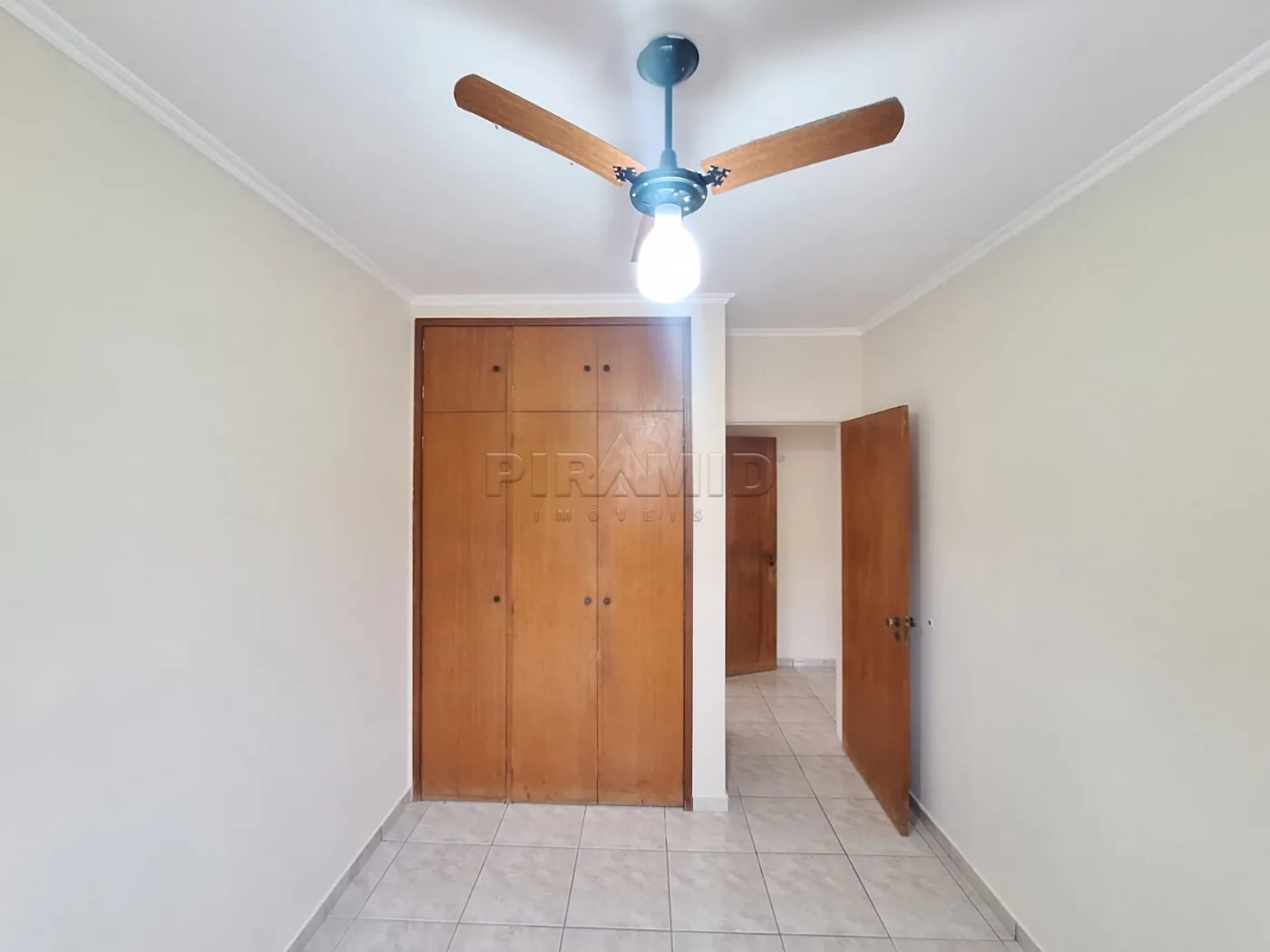 Alugar Apartamento / Padr&atilde;o em Ribeir&atilde;o Preto R$ 1.300,00 - Foto 6