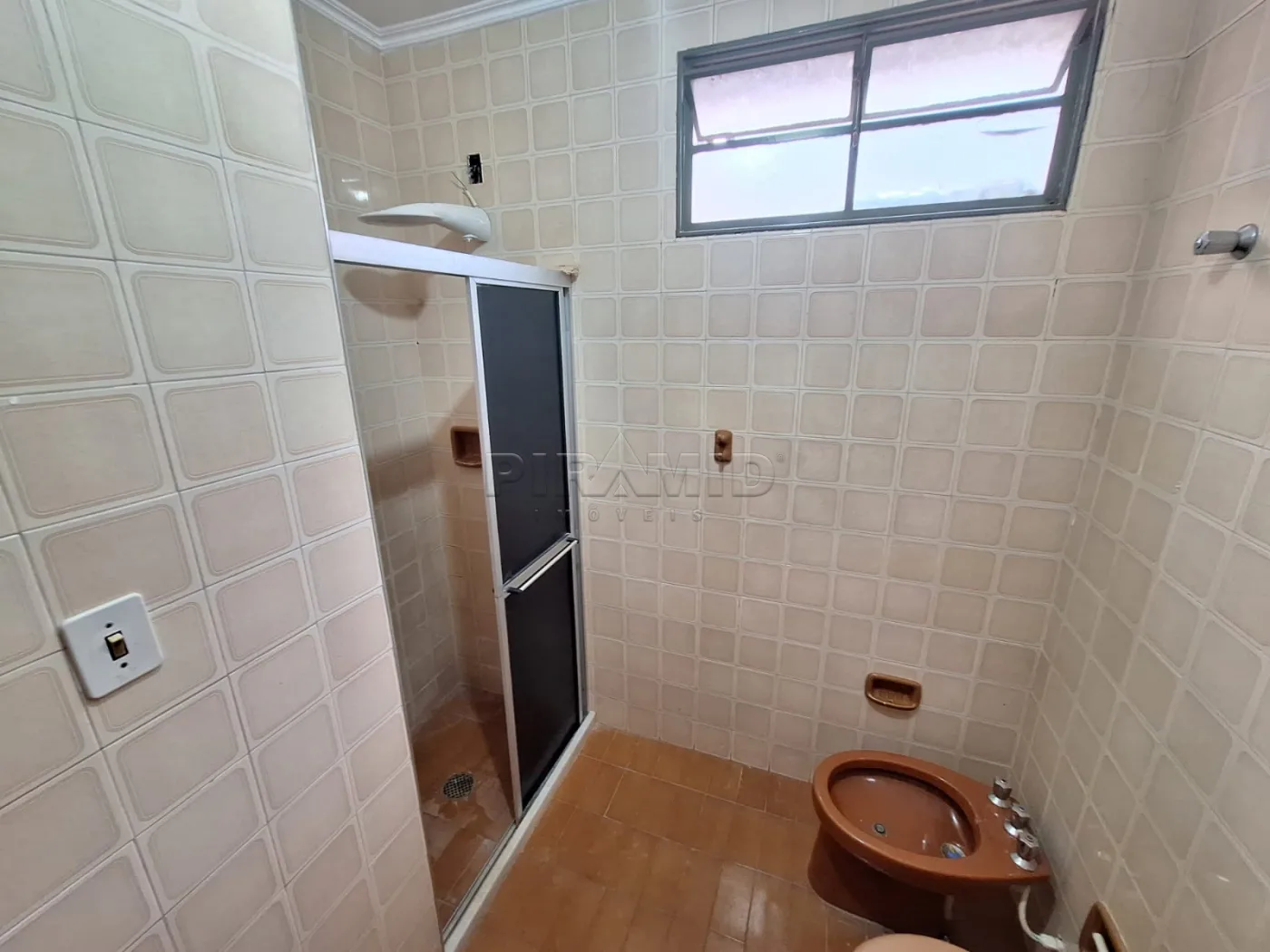 Alugar Apartamento / Padr&atilde;o em Ribeir&atilde;o Preto R$ 1.300,00 - Foto 9