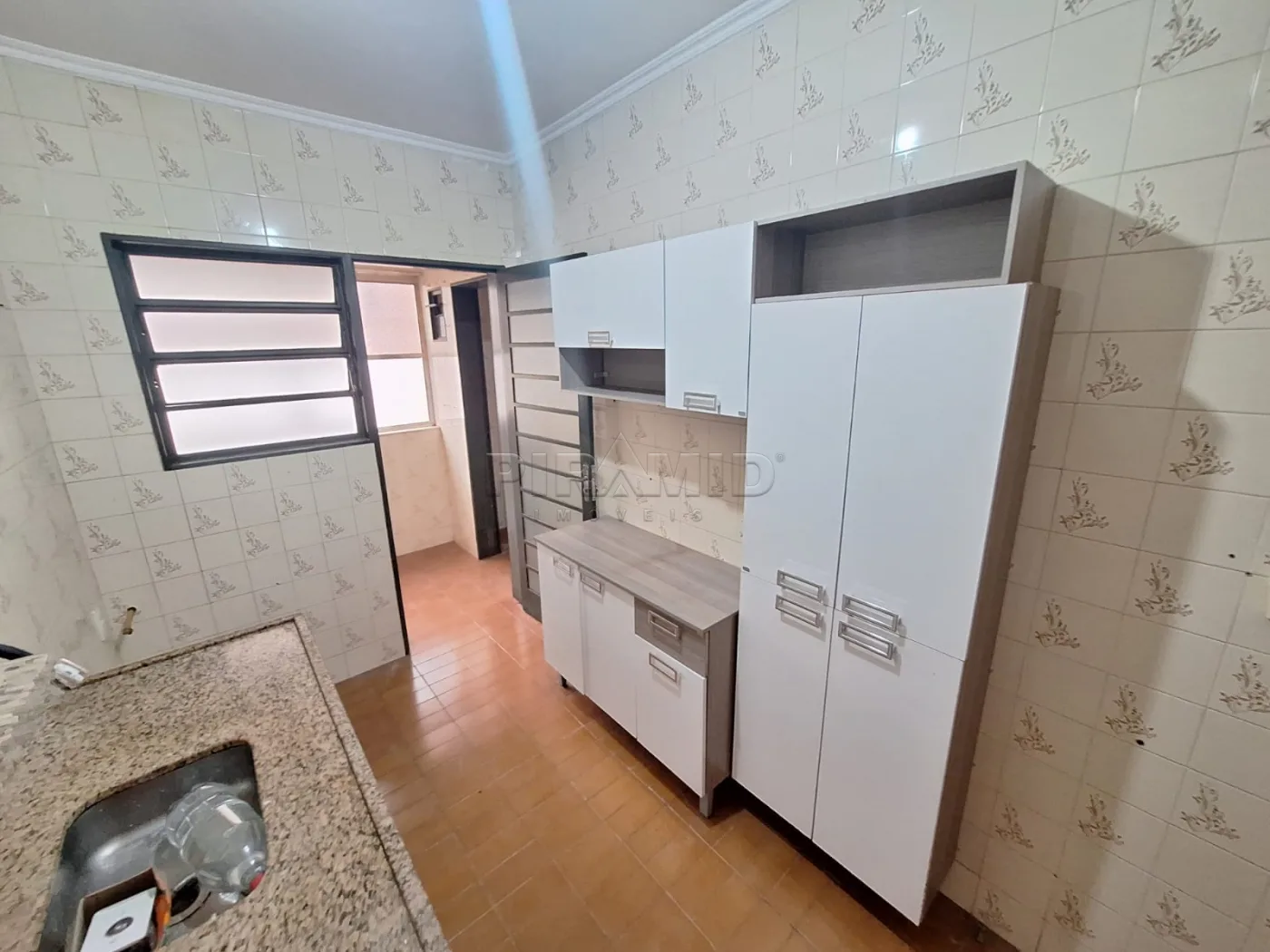 Alugar Apartamento / Padr&atilde;o em Ribeir&atilde;o Preto R$ 1.300,00 - Foto 16