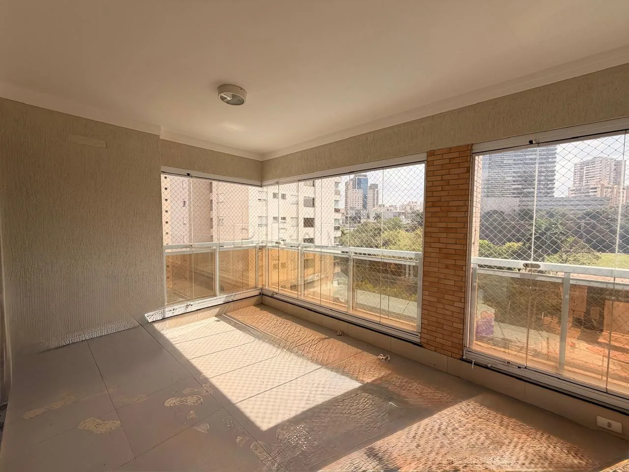 Alugar Apartamento / Padr&atilde;o em Ribeir&atilde;o Preto R$ 6.000,00 - Foto 5