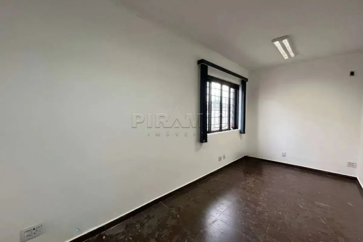 Alugar Casa / Padr&atilde;o em Ribeir&atilde;o Preto R$ 3.000,00 - Foto 1