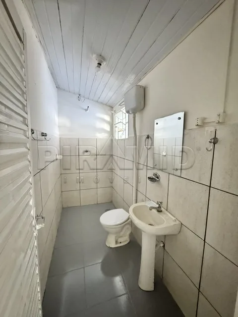 Alugar Casa / Padr&atilde;o em Ribeir&atilde;o Preto R$ 850,00 - Foto 8