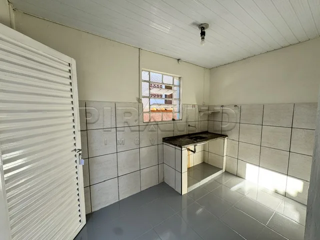 Alugar Casa / Padr&atilde;o em Ribeir&atilde;o Preto R$ 850,00 - Foto 9