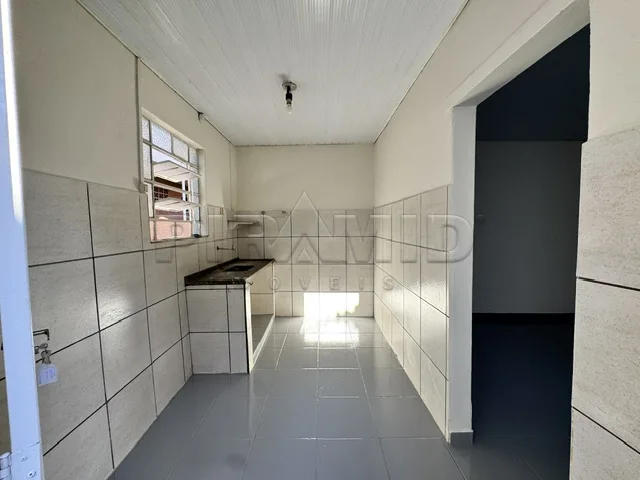 Alugar Casa / Padr&atilde;o em Ribeir&atilde;o Preto R$ 850,00 - Foto 10