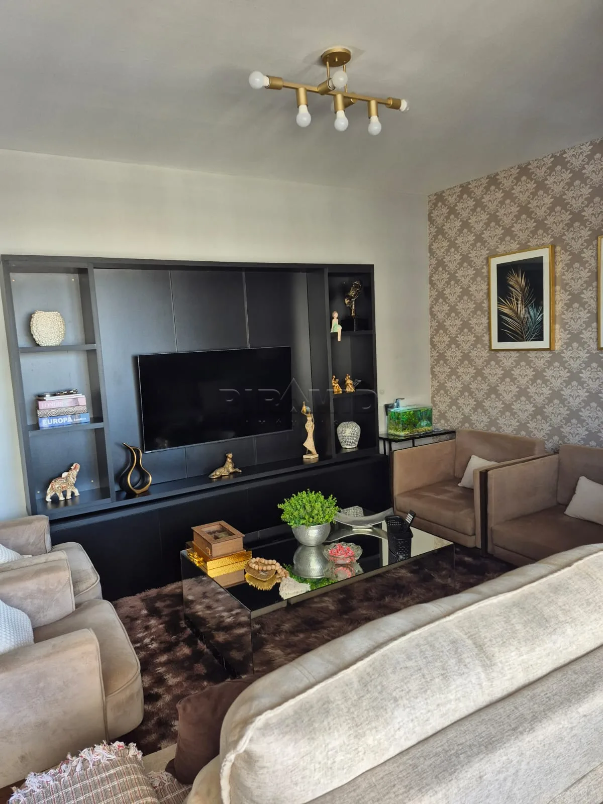 Alugar Apartamento / Padr&atilde;o em Ribeir&atilde;o Preto R$ 1.100,00 - Foto 1