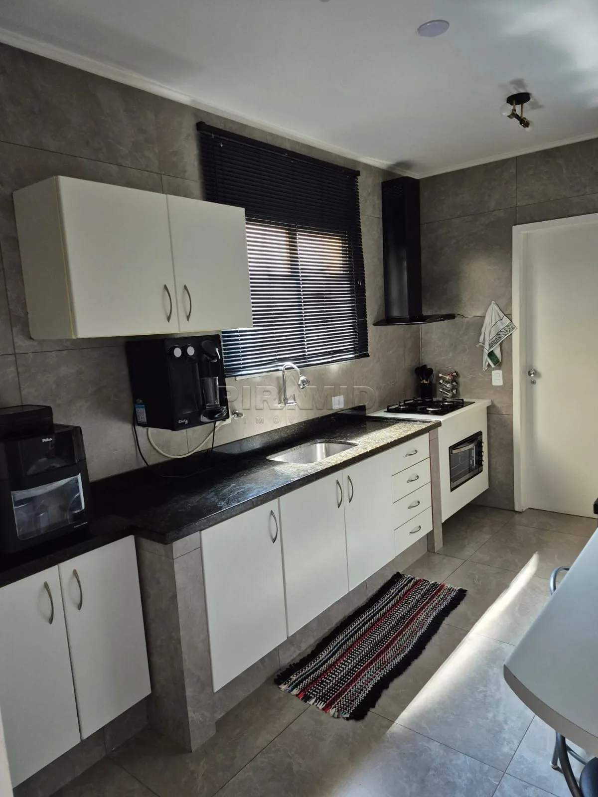Alugar Apartamento / Padr&atilde;o em Ribeir&atilde;o Preto R$ 1.100,00 - Foto 10