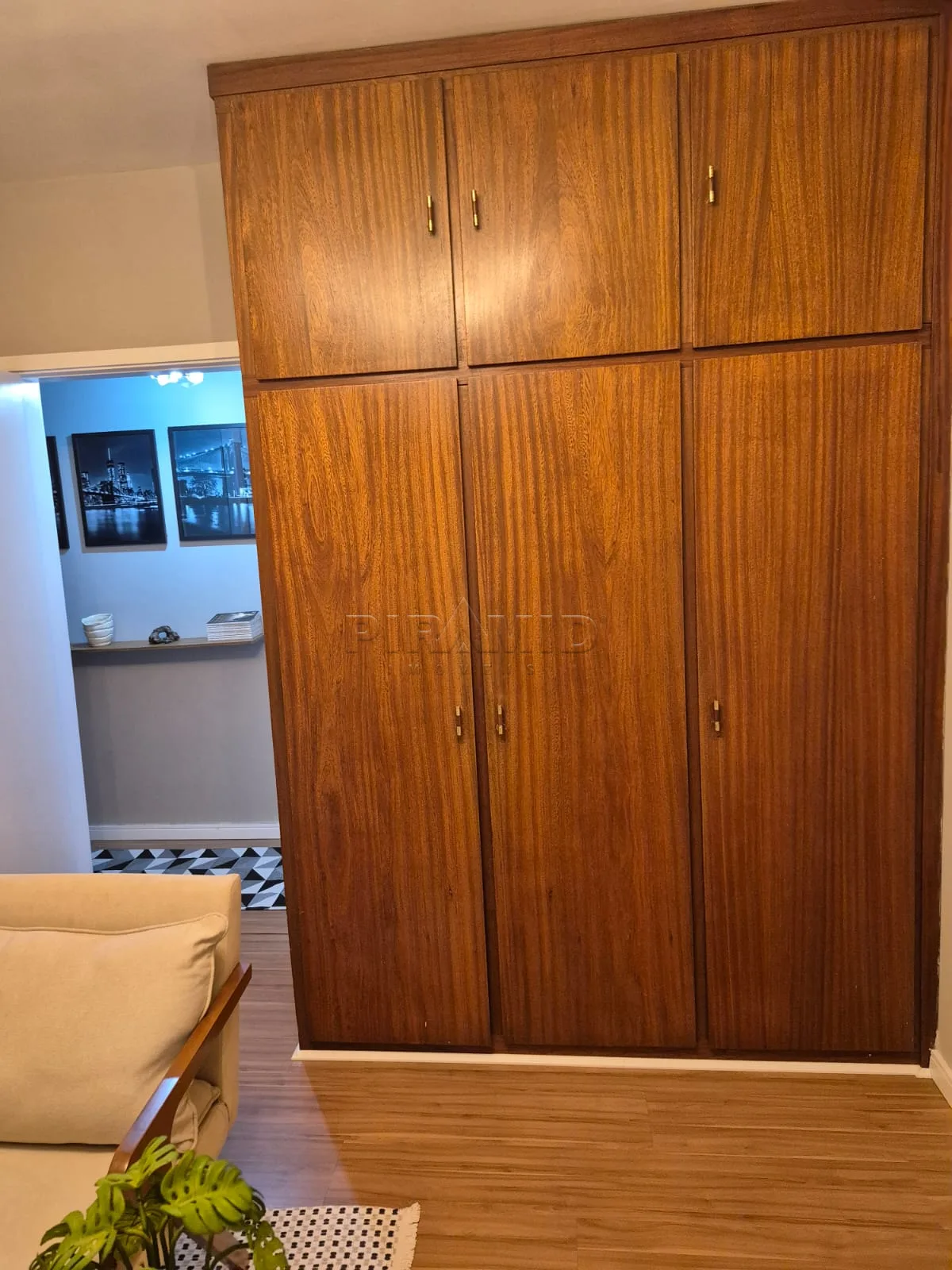 Alugar Apartamento / Padr&atilde;o em Ribeir&atilde;o Preto R$ 1.100,00 - Foto 17
