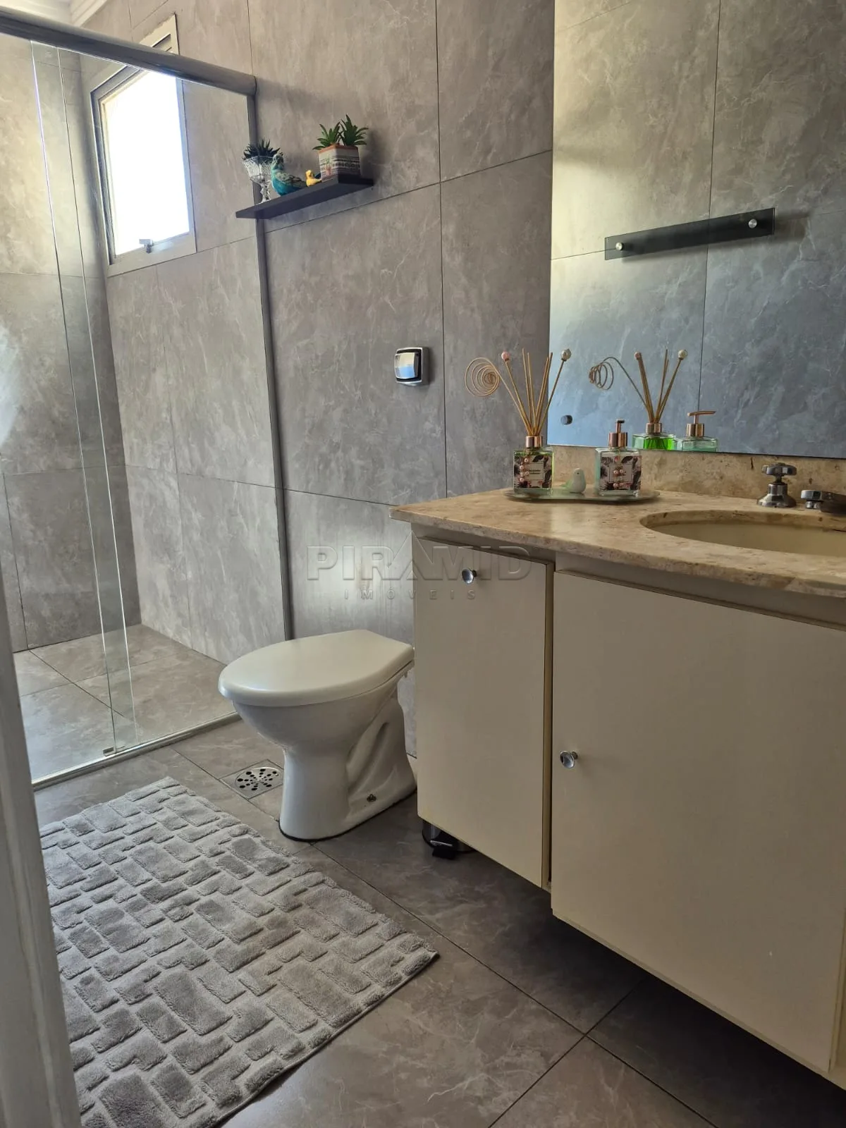 Alugar Apartamento / Padr&atilde;o em Ribeir&atilde;o Preto R$ 1.100,00 - Foto 19