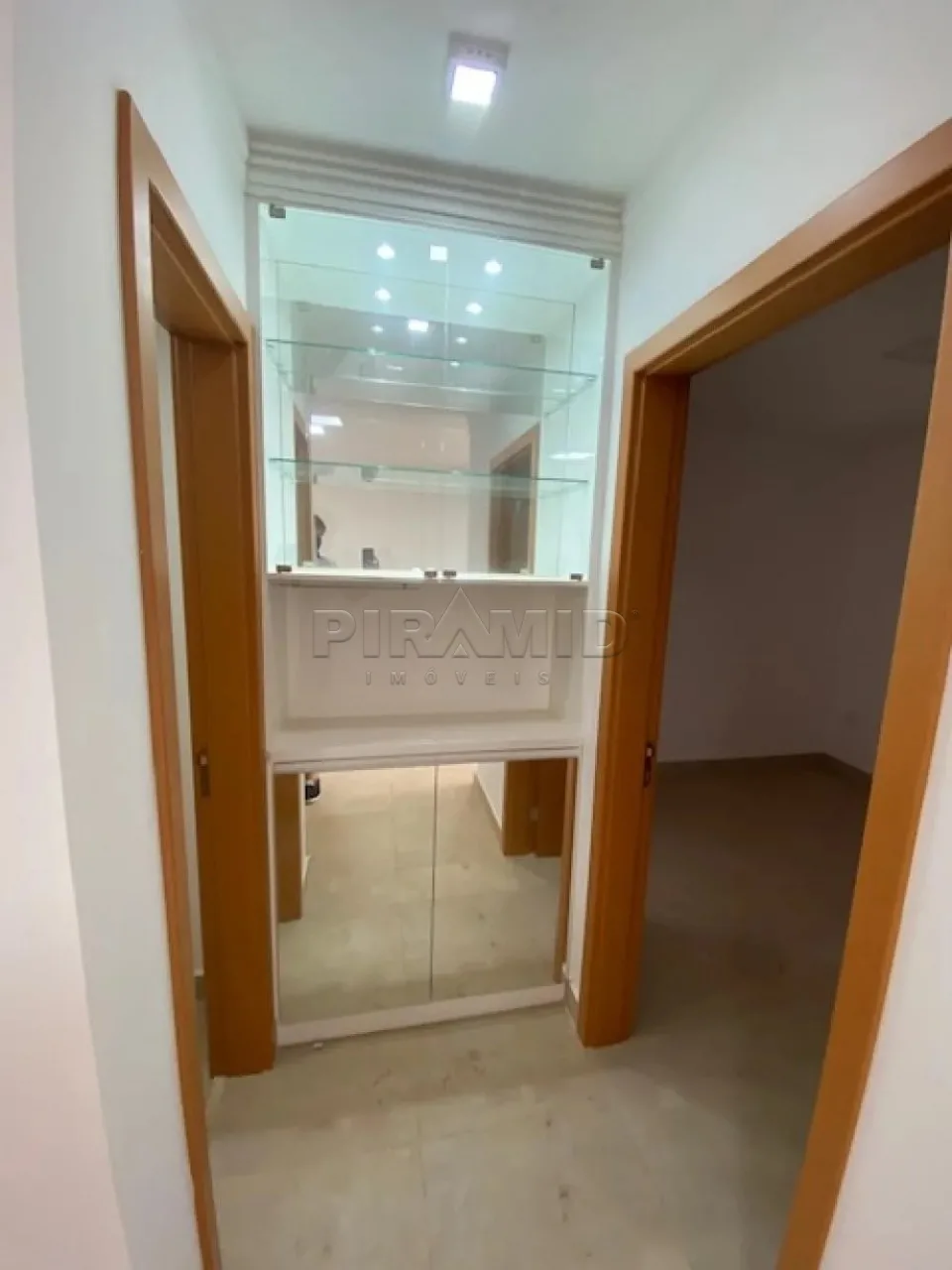 Alugar Apartamento / Padr&atilde;o em Ribeir&atilde;o Preto R$ 2.900,00 - Foto 5