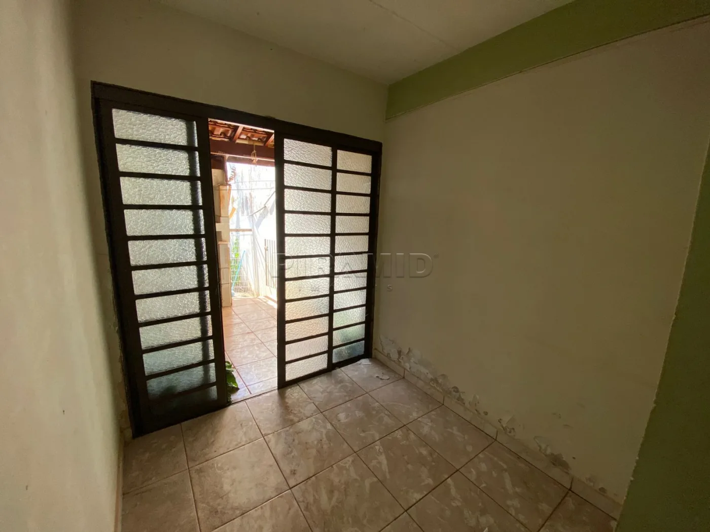 Alugar Casa / Padr&atilde;o em Ribeir&atilde;o Preto R$ 2.500,00 - Foto 2