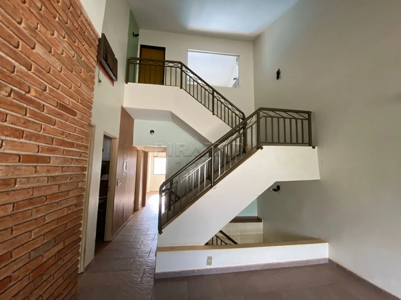 Alugar Casa / Padr&atilde;o em Ribeir&atilde;o Preto R$ 2.500,00 - Foto 1