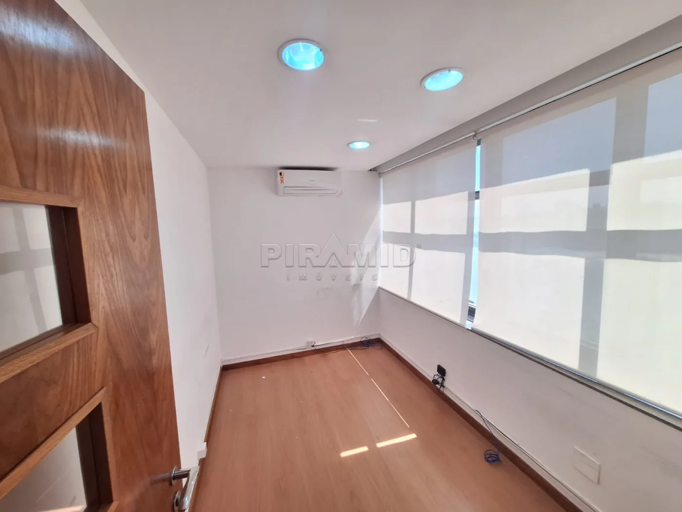 Alugar Comercial / Sala em Ribeir&atilde;o Preto R$ 4.100,00 - Foto 13