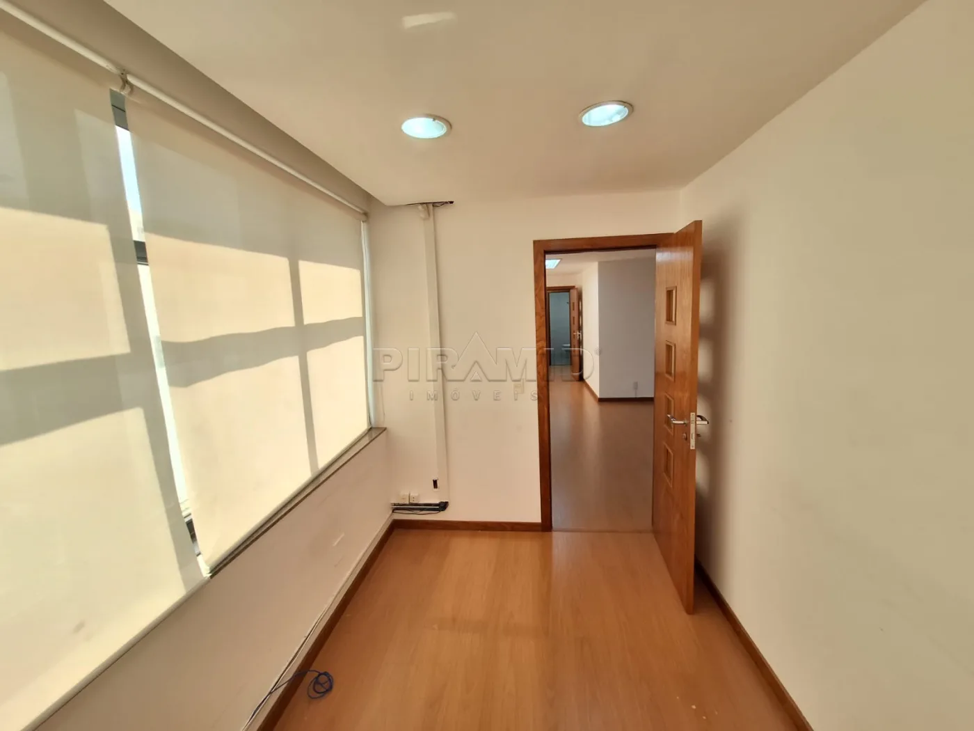 Alugar Comercial / Sala em Ribeir&atilde;o Preto R$ 4.100,00 - Foto 14