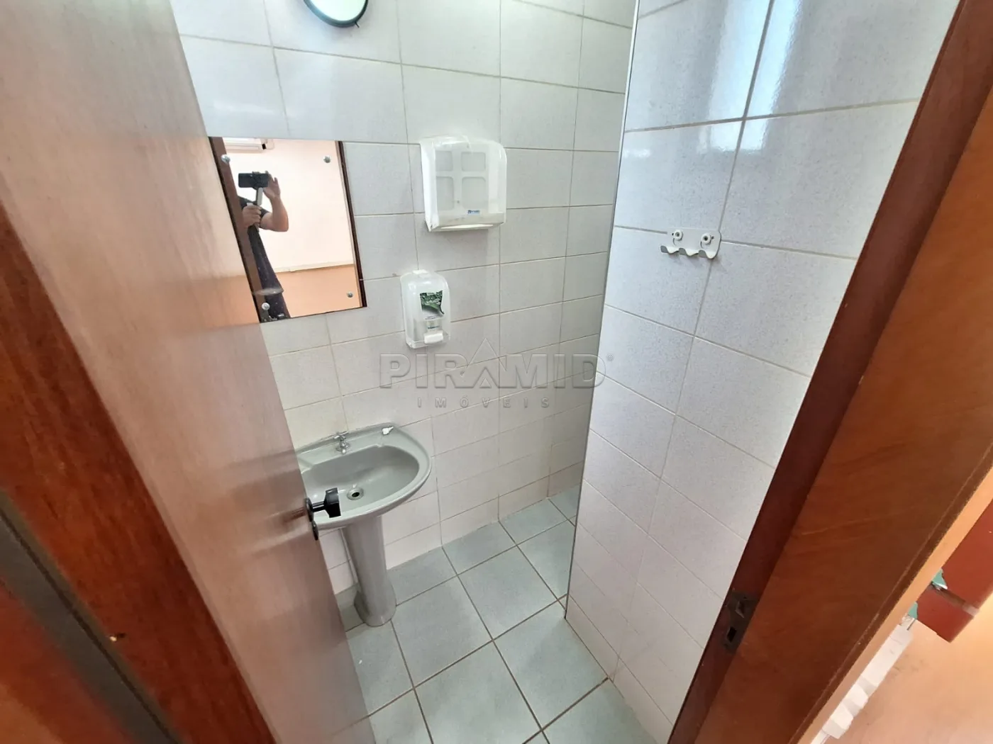 Alugar Comercial / Sala em Ribeir&atilde;o Preto R$ 4.100,00 - Foto 15