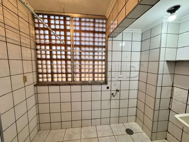 Alugar Apartamento / Padr&atilde;o em Ribeir&atilde;o Preto R$ 1.200,00 - Foto 14