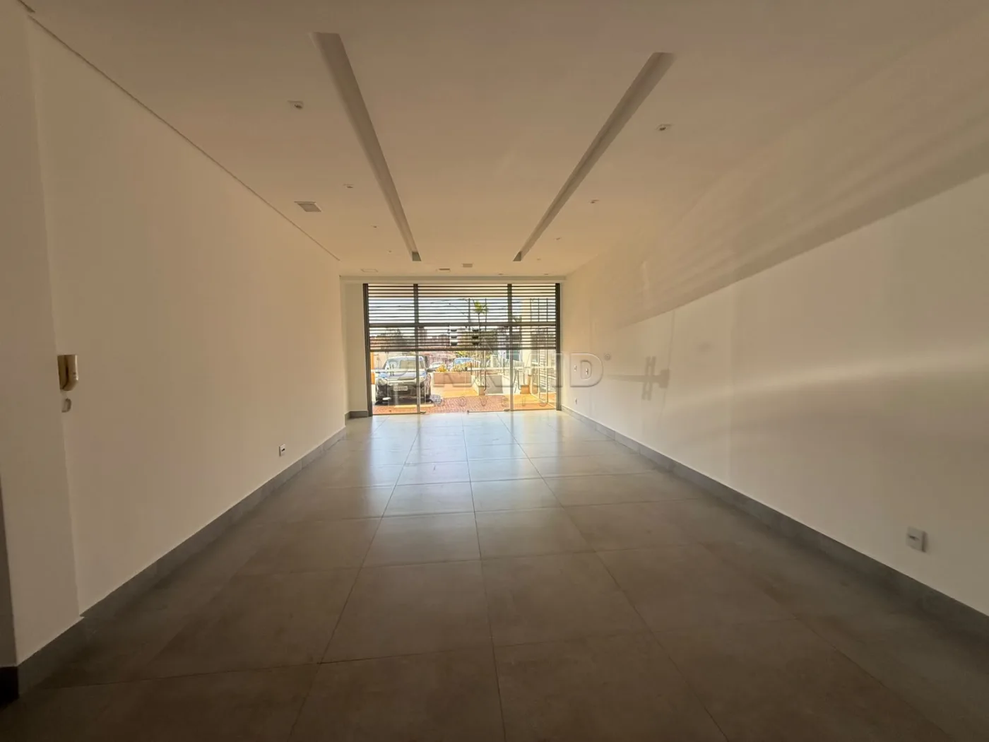 Alugar Comercial / Sala em Ribeir&atilde;o Preto R$ 4.300,00 - Foto 3