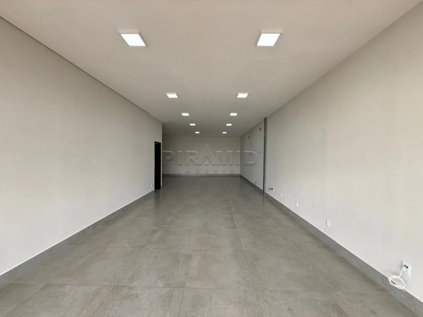 Alugar Comercial / Sala em Ribeir&atilde;o Preto R$ 4.600,00 - Foto 1